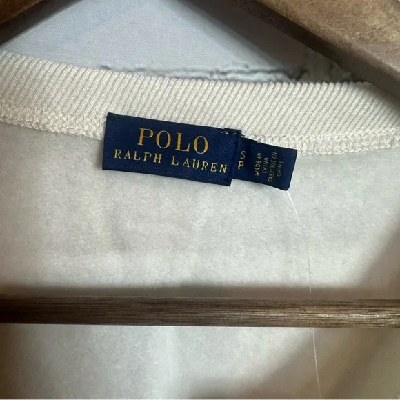 Ralph Lauren White Sweatshirt with Navy Logo - Picture 3 of 5